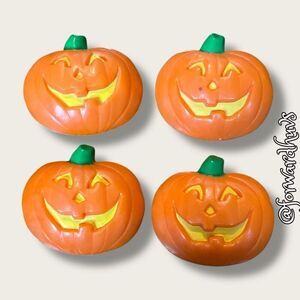 Set of Four Hallmark Vintage Button Covers – Jack-O-Lantern Design